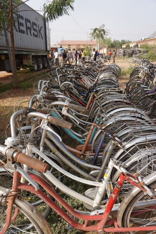 WR3A's tweet photo. Who would label this "bicycle dumping" and pass a law to inhibit Africans from purchasing used bikes? Anybody?
Why should people who don't bother fixing things write the rules about who can buy secondhand? #freejoebenson https://t.co/QRrVxnsnyW
