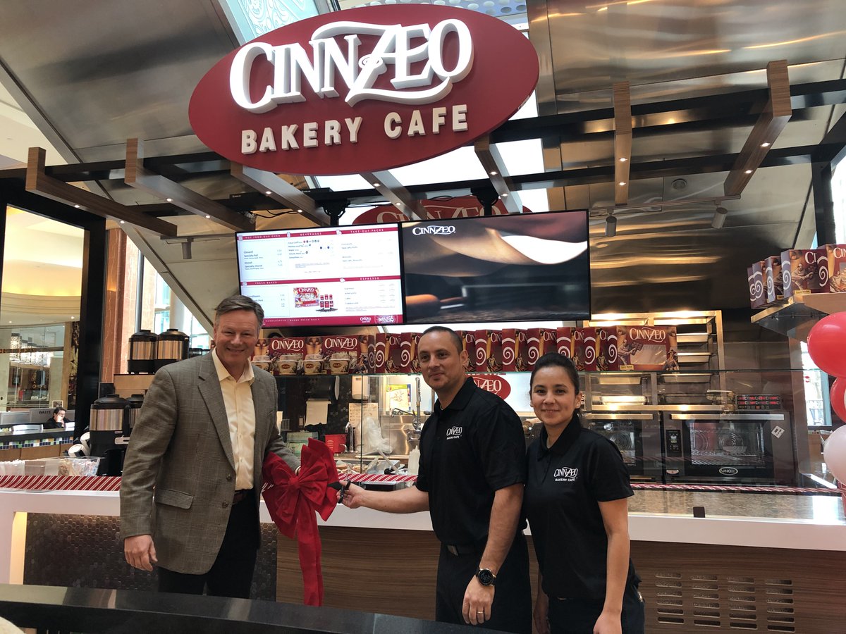 cinnzeo's tweet photo. It's a great day to be in #NiagaraFalls! Welcome to our newest bakery cafe at @fallsviewcasino.
#OnlyInNiagara #FallsviewExperience https://t.co/QoWpUoI4gj