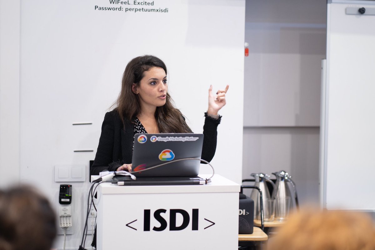 ISDI_edu's tweet photo. Hoy concluye Voice Technologies Learning Track de la mano de Yolanda Azcúnaga, Cloud Sales Engineer en Google, y Carlos Muñoz-Romero, CEO de Monoceros Labs, formando a los nuevos expertos en Voice Technologies. #xISDILearningTracks https://t.co/Y334XcrhkI