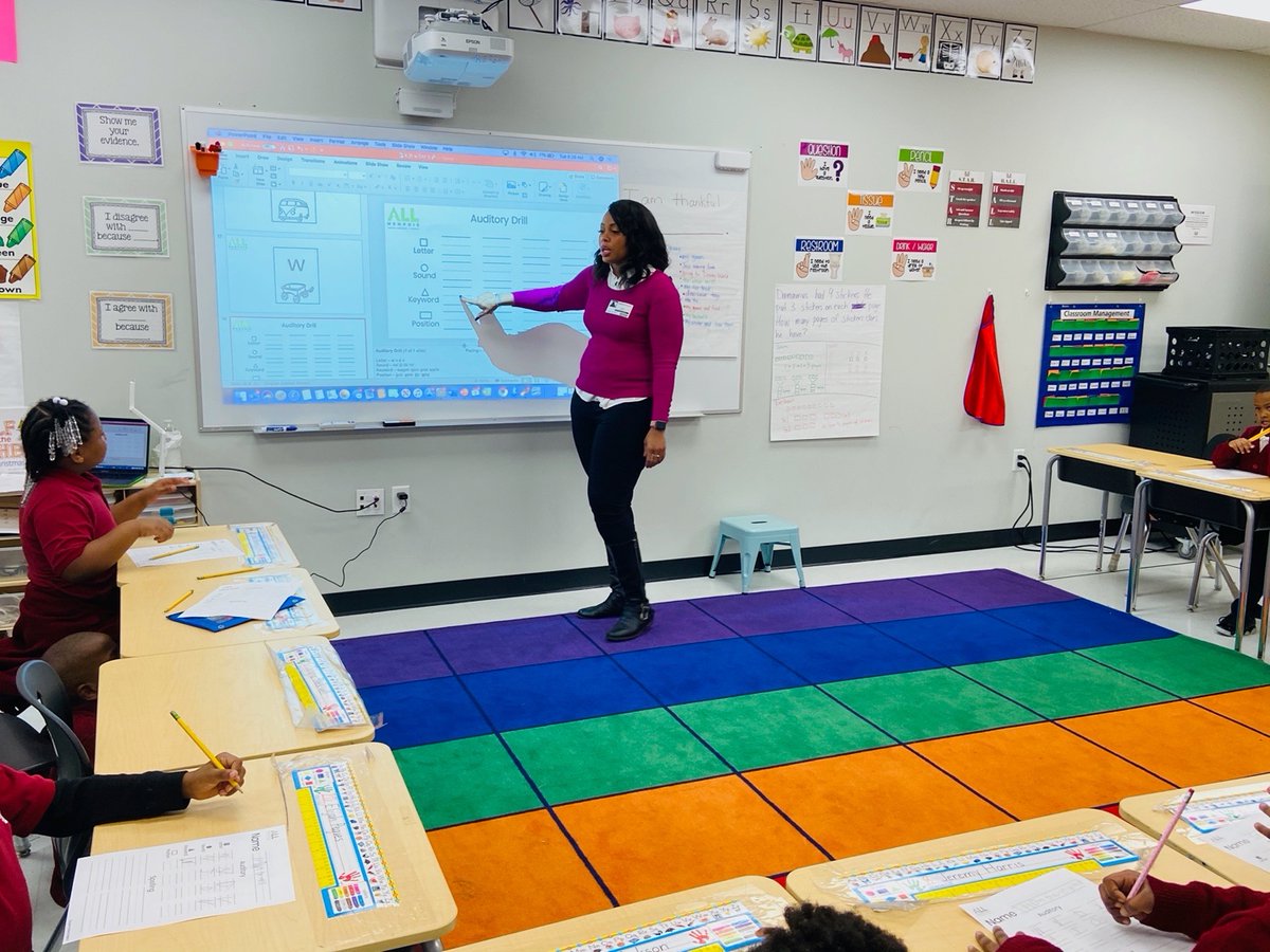 ALL_Memphis's tweet image. We love our weekly small-group sessions at Memphis Merit Academy Charter School For our Program Specialists Deidra Hawkins and Nikeesha Kelley, interacting with students is the best part of the job. #UnlockingStudentPotential #Commit2Literacy