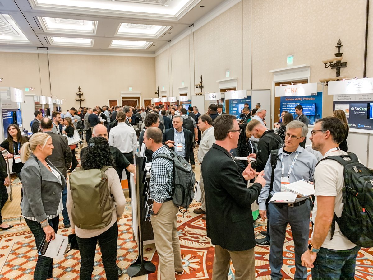 SemperisTech's tweet photo. 4 out of 5 #ActiveDirectory pros have no plan in place for recovering AD after a #ransomware or #wiperattack. (Source: @SANSInstitute)

📋 If you missed us at #GartnerIAM, lend your voice in a quick follow-up survey as we dive deeper into the impact of AD: https://t.co/e4QuyQk6PF https://t.co/q0kauCl676