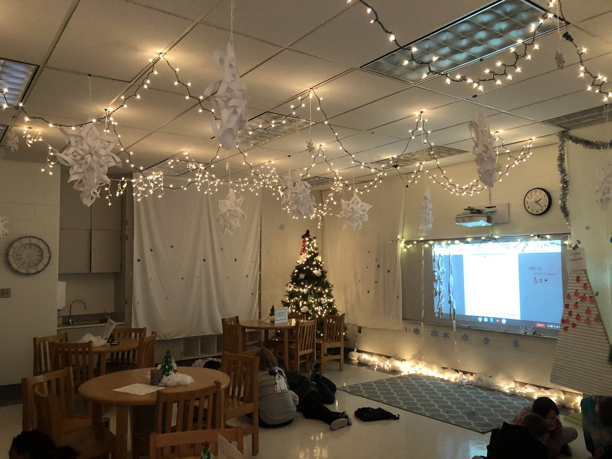 Wilbanksfunin41's tweet photo. Working in a winter wonderland this afternoon. #rcainspired #funin4th #subitusparco @BluffParkElem https://t.co/PHODKxwQ4f