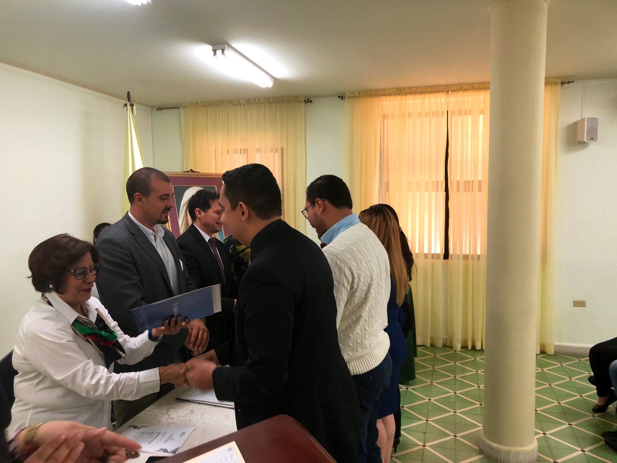 centroameriKAS's tweet photo. #KASHonduras en conjunto con @unicahonduras en la clausura de nuestro primer Diplomado Internacional en Migración y Desarrollo. https://t.co/n1pOctfx1G