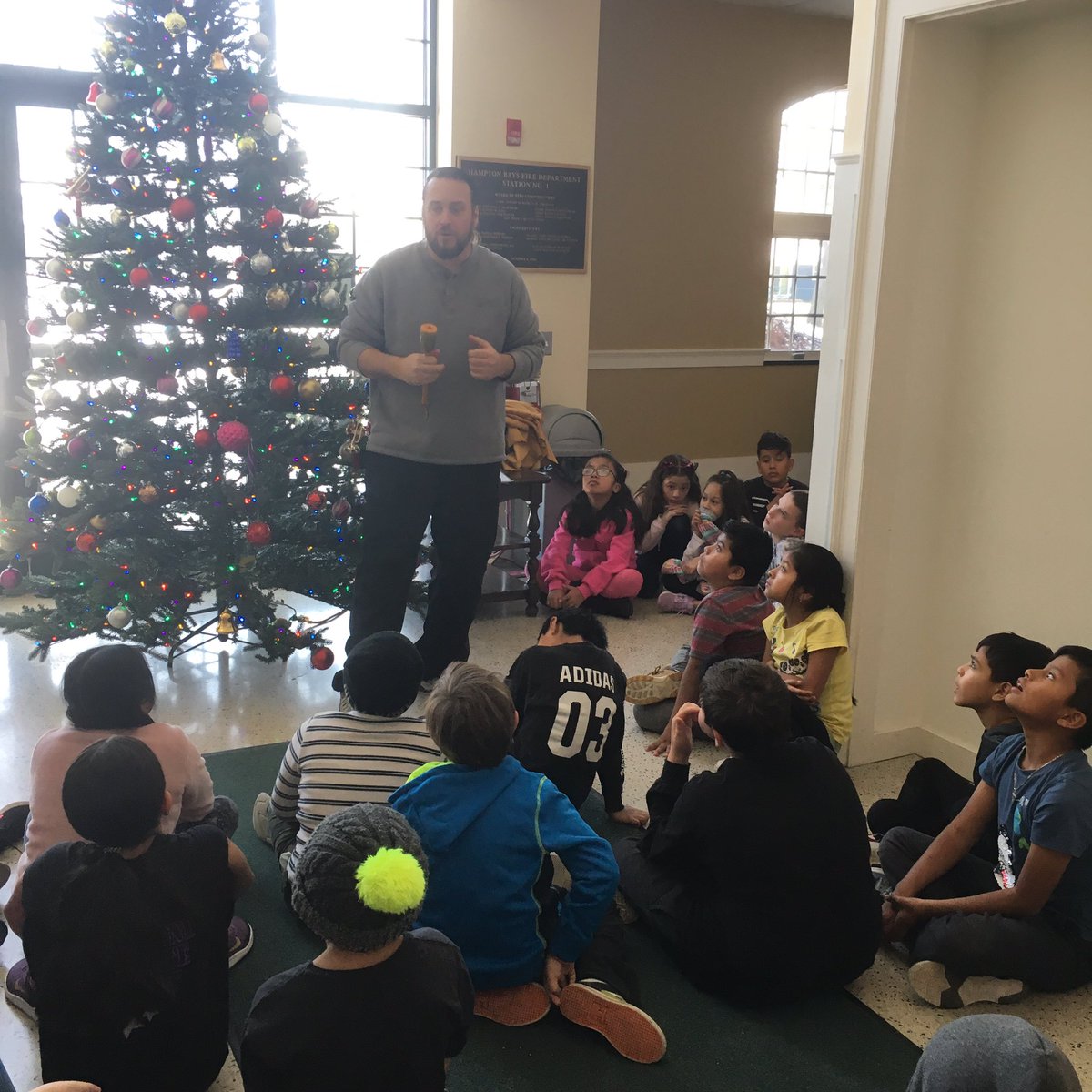 Making clay pots, listening to stories, and playing American Indian games was so much fun! <a href="/HamptonBaysES/">Hampton Bays ES</a> #WeAreHB #EngageHB