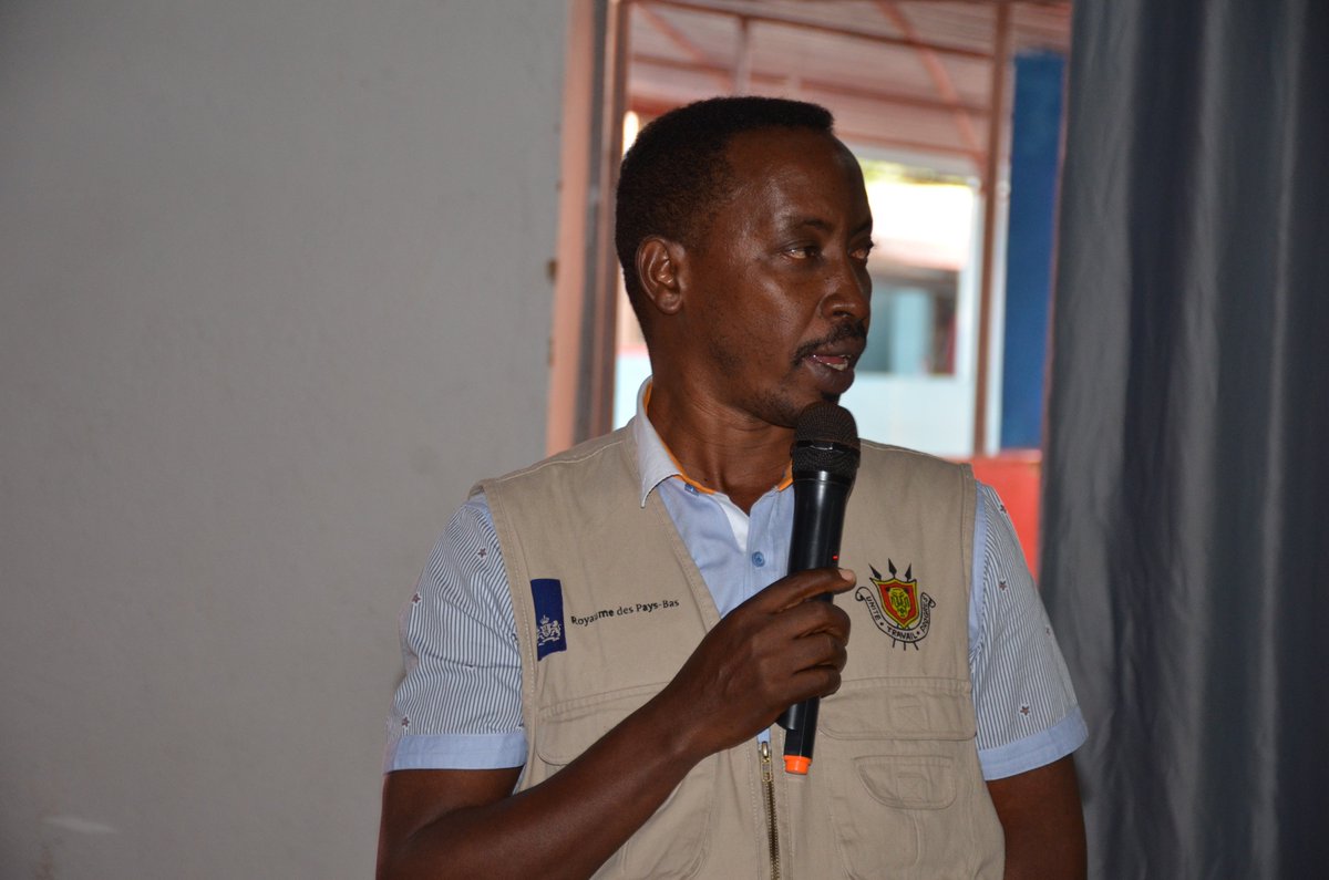 menyumenyeshe's tweet photo. Jour 2 de l'atelier sur trois provinces 184 Ecoles sont touchées par le programme, avec au moins 14677 élèves membres des clubs santé déjà touchés par les restitutions des formations sur le module le Monde commence par moi. https://t.co/ZQYeIO2yjP