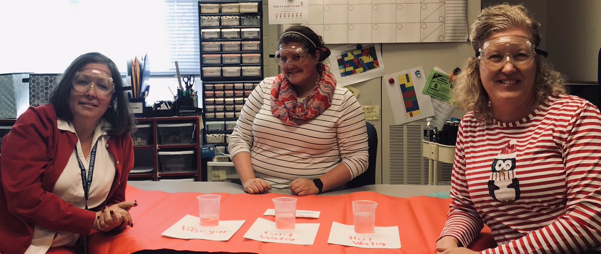 NBES_TitleI's tweet photo. Title I scientists 👩‍🔬 using the scientific 🧫 method to investigate the reaction of candy canes with various liquids. #12daysofStars @NeabscoPrincip1 https://t.co/HHrR7R5DhL