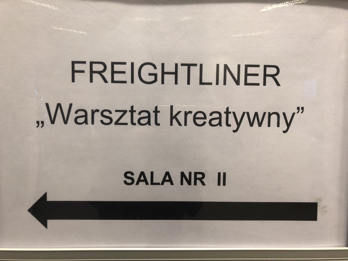FreightlinerPL's tweet photo. I = K * W. #Innowacyjność = #Kreatywność * #Wdrożenie. Dzisiaj zaliczyliśmy sesję kreatywności podczas kolejnych zajęć w #AkademiaMenedżeraFPL. Powstała lista kilkunastu wspaniałych projektów, zaczynamy nad nimi pracować! | #ManagerAcademy #Najsilniejsi https://t.co/WBRRJBflAl