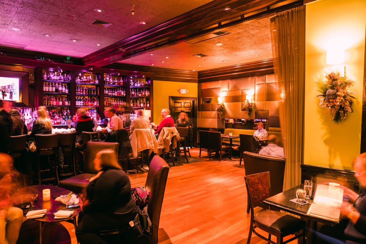 CityBarBoston's tweet photo. Our Back Bay location is closed this evening for a private event (12/12). 🍸 Our @LenoxHotel neighbor @solasboston will be open for dinner and/or late night bites until 1am! https://t.co/NAACEiKSp7