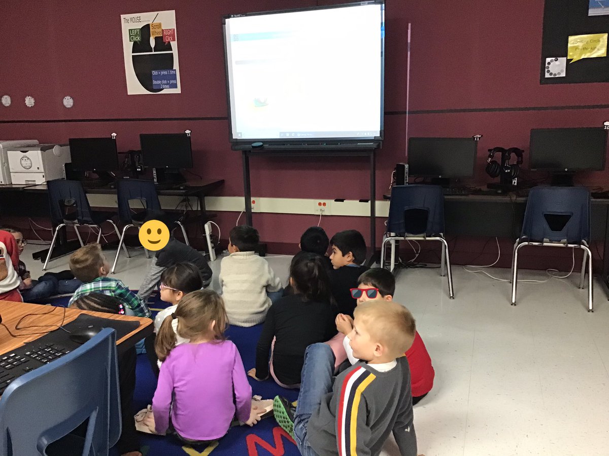 LuciaESoto's tweet image. I have enjoyed partnering with @CarsonTechCrew and 3 of the Kinder classes @NISDCarson this week for #HourofCode! I miss working with Kinder friends but I got my bucket full this week!#21stCenturyLearners #KindersCANcode