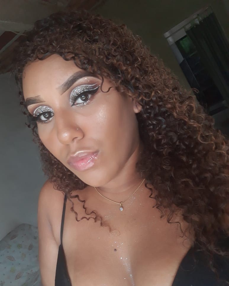 ThainaDutra8's tweet image. +3 da make de hj💄❤
#makeformake #makeup #MakexMake #make4make #make #makeupartist #makeuplover