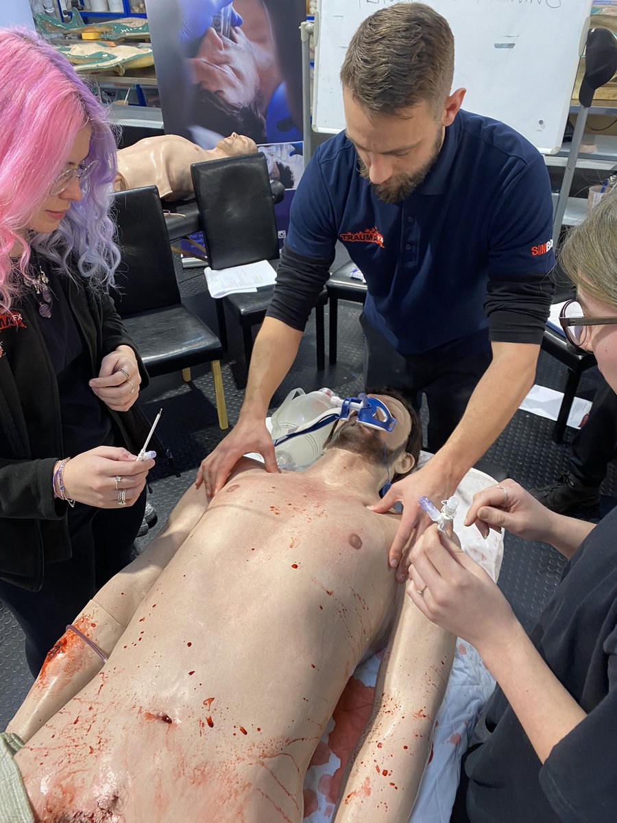 SIMBODIES's tweet photo. Fantastic few days delivering our annual Trauma FX Ltd and #SIMBODIES product and services practical familiarity team training. #traumafxsimbodies 
#teamtfx #teambuliding #innovation #simulation #medical #simbodies #medicaltraining #teamwork @SIMBODIESglobal https://t.co/PwNGYjeiwZ