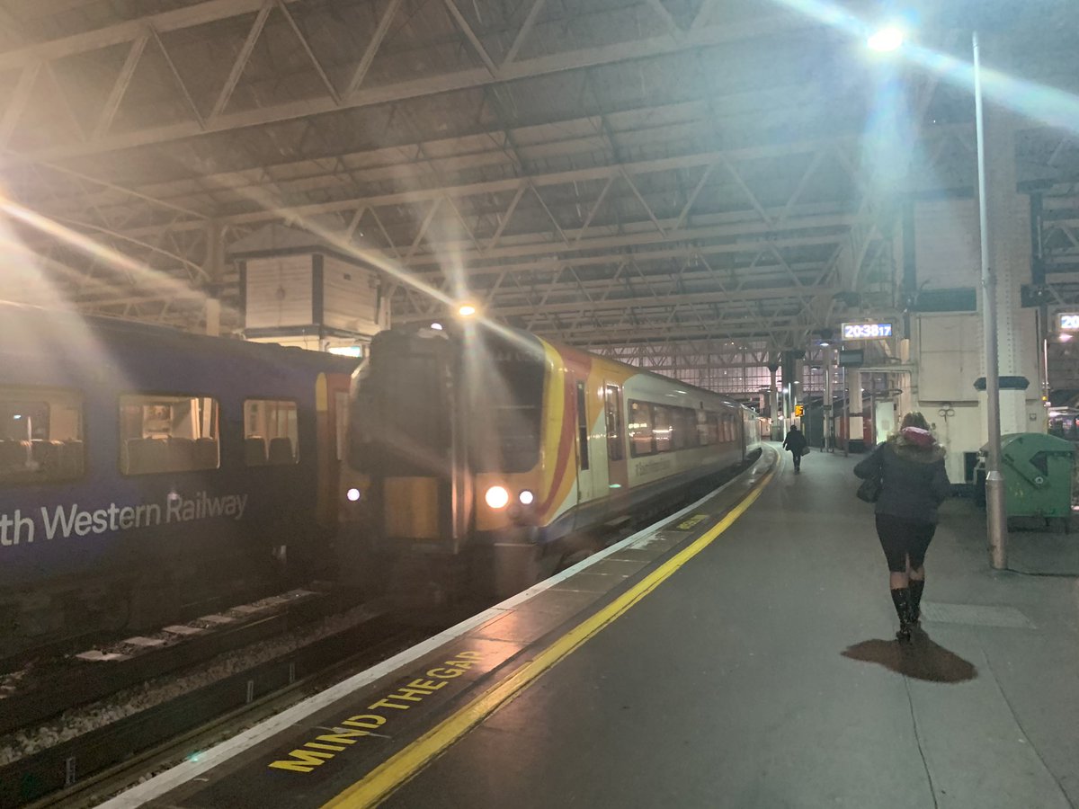 swlines's tweet photo. Anyway, last bit of #BER2BOH and it’s a pair of 444s. 108 miles to go in 2 hours 15 minutes on this strike-but-not-a-strike timetable. 48mph avg. (a fast train would avg 62mph) https://t.co/bZaAJz2zzC