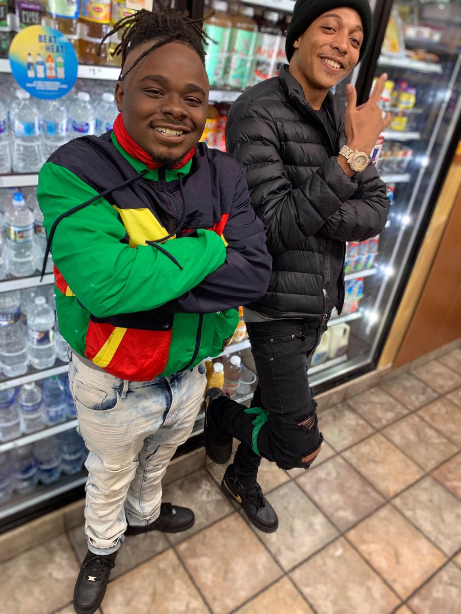 _yunGdon74's tweet photo. #FreeBiscuit  ‼️🖤 https://t.co/eIC8wL2Uyq