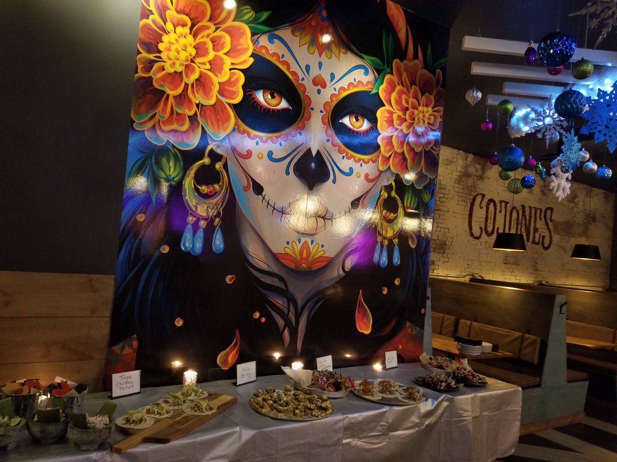 jointhelynk's tweet photo. Food and festivities are well underway here @ Cojones! Come down to the LYNK Holiday Social for some networking fun! https://t.co/XW3089hTnX