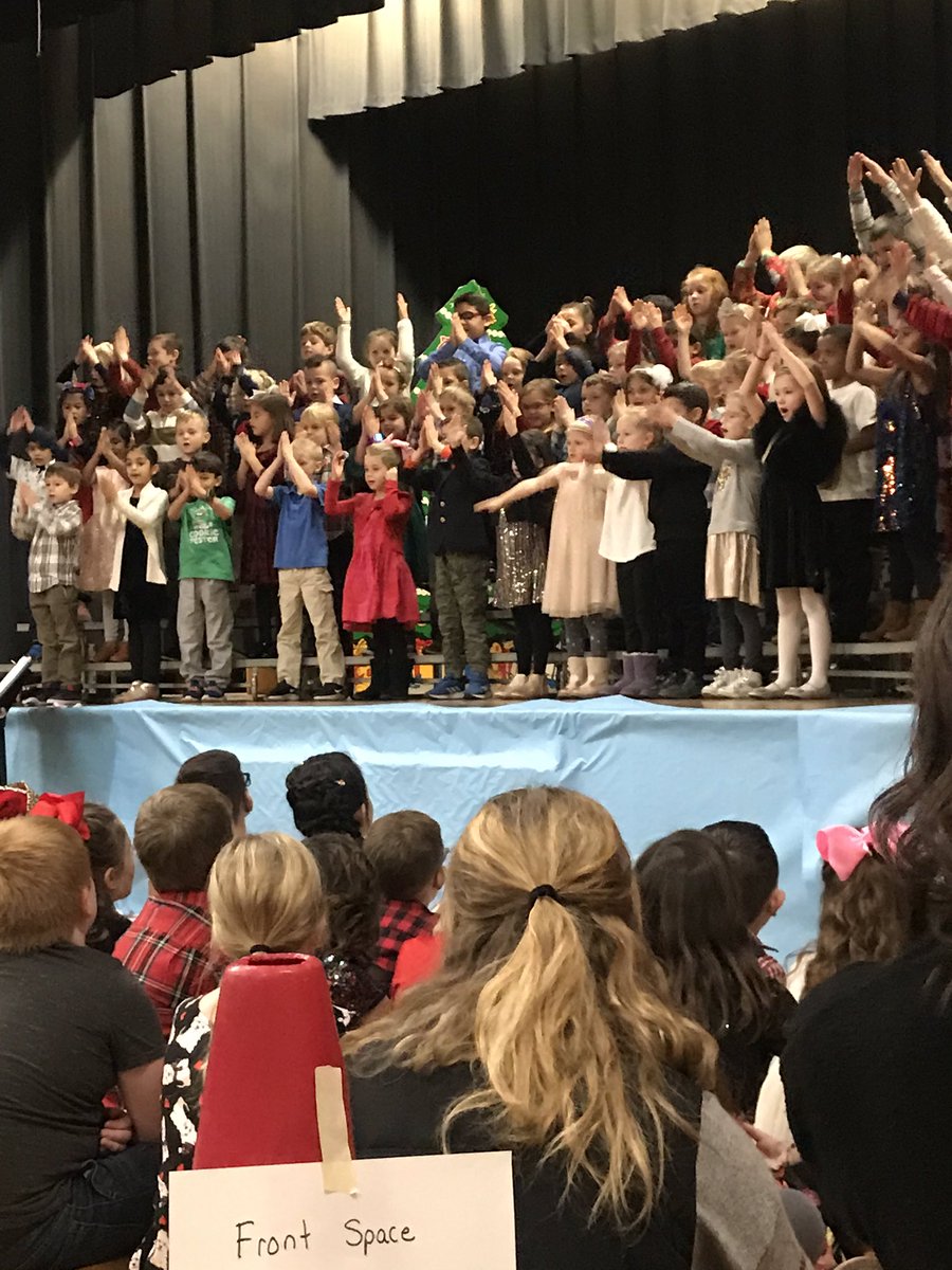 Thank you so much <a href="/chambersatyork/">Mr. Brendan Chambers</a> for sending over students to mentor our #jeffersonsocialmediaclub as they documented The Giving Tree <a href="/JeffersonD205/">Jefferson Elementary</a> today! The students are looking forward to editing with them tomorrow! #ignited205 #collaboration <a href="/YorkD205/">York High School</a>
