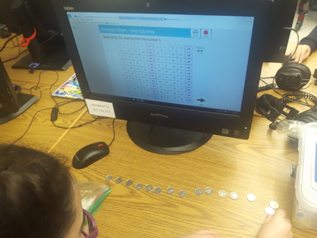 MissJFernandes's tweet image. Skip counting, adding money and making amounts using coins #FunctionalNumeracy @HolyRosaryM #WeAreHRM