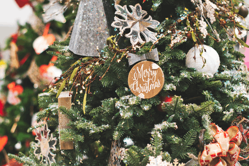RubyBhallaRE's tweet photo. Decorating for the holidays doesn’t have to be a chore. Focus on these three spots, and your home will feel magical and holiday-ready in no time.

https://t.co/uy5aRf6ZND

#homeimprovement #HomeDecor #holidays #holidayseason #rubyshometeam #rubyshometeamny https://t.co/WOZIFfZCjp