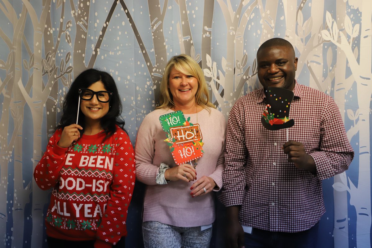 LightbeamHealth's tweet photo. Yesterday, Lightbeam Irving employees enjoyed a holiday party filled with fundraising, great food, and funny photos.
#LightbeamHealth #HappyHolidays #MerryChristmas https://t.co/3JMCP6zqBp