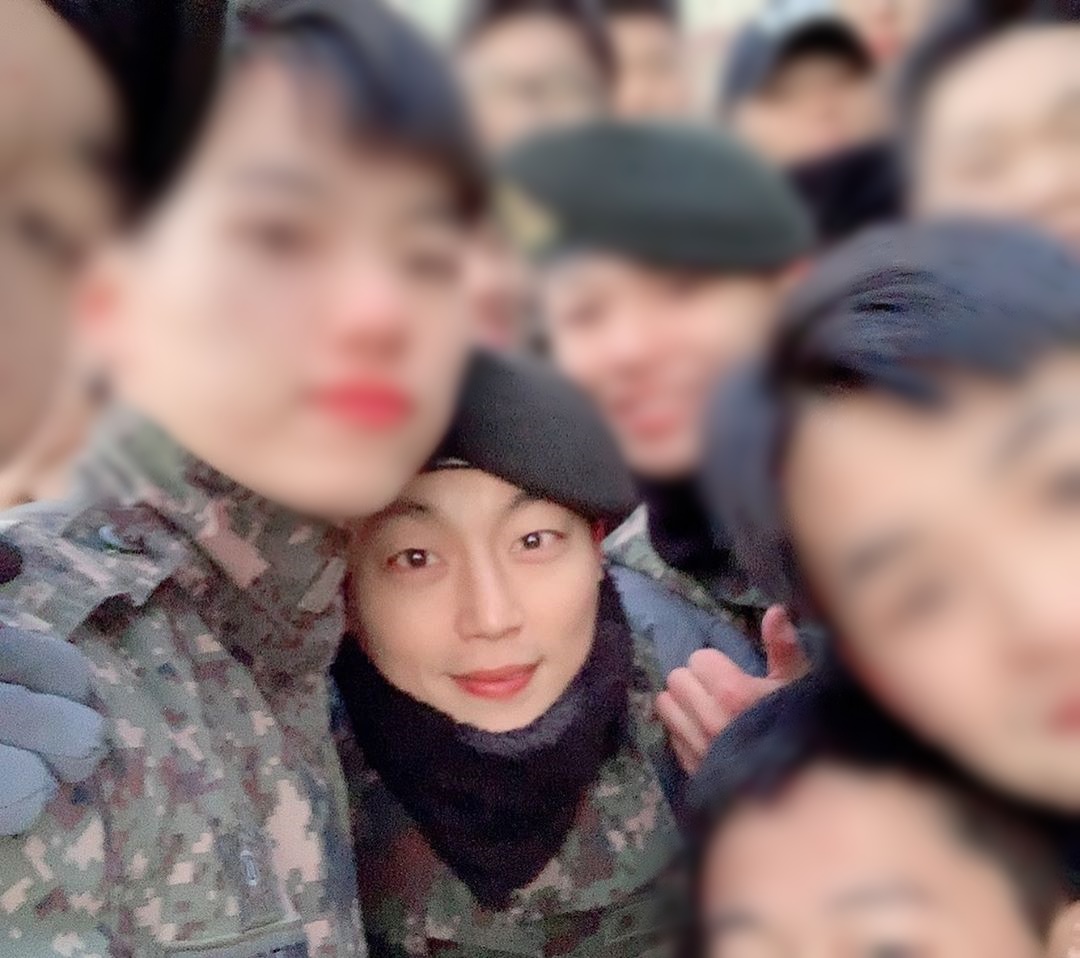 durundurun_dj's tweet photo. 191213 인스타그램에 두준
#윤두준 #두준 #dujun https://t.co/QRy7INrbuS