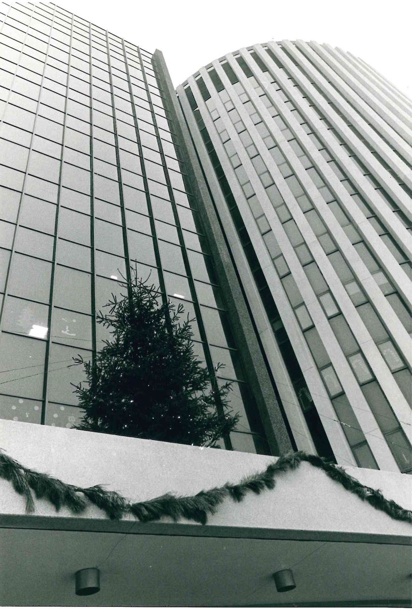 metrohealthCLE's tweet photo. Here's how MetroHealth did the holidays in the early '70s. #tbt #clehistory #cleveland https://t.co/miO6rfKDgb