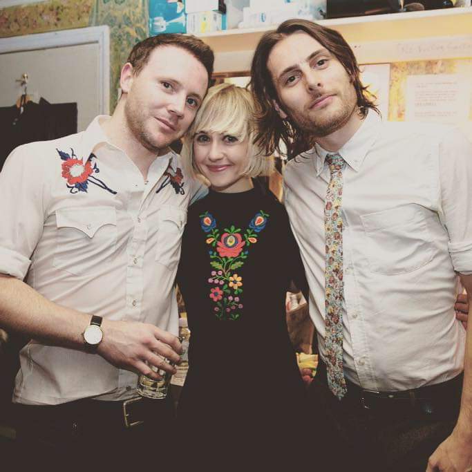 getinherears's tweet photo. #NowPlaying 'My Beerdrunk Soul Is Sadder Than A Hundred Dead Christmas Trees' by @joyformidable on @hoxtonradio 🌲🙃 https://t.co/3vwzISyBWp
