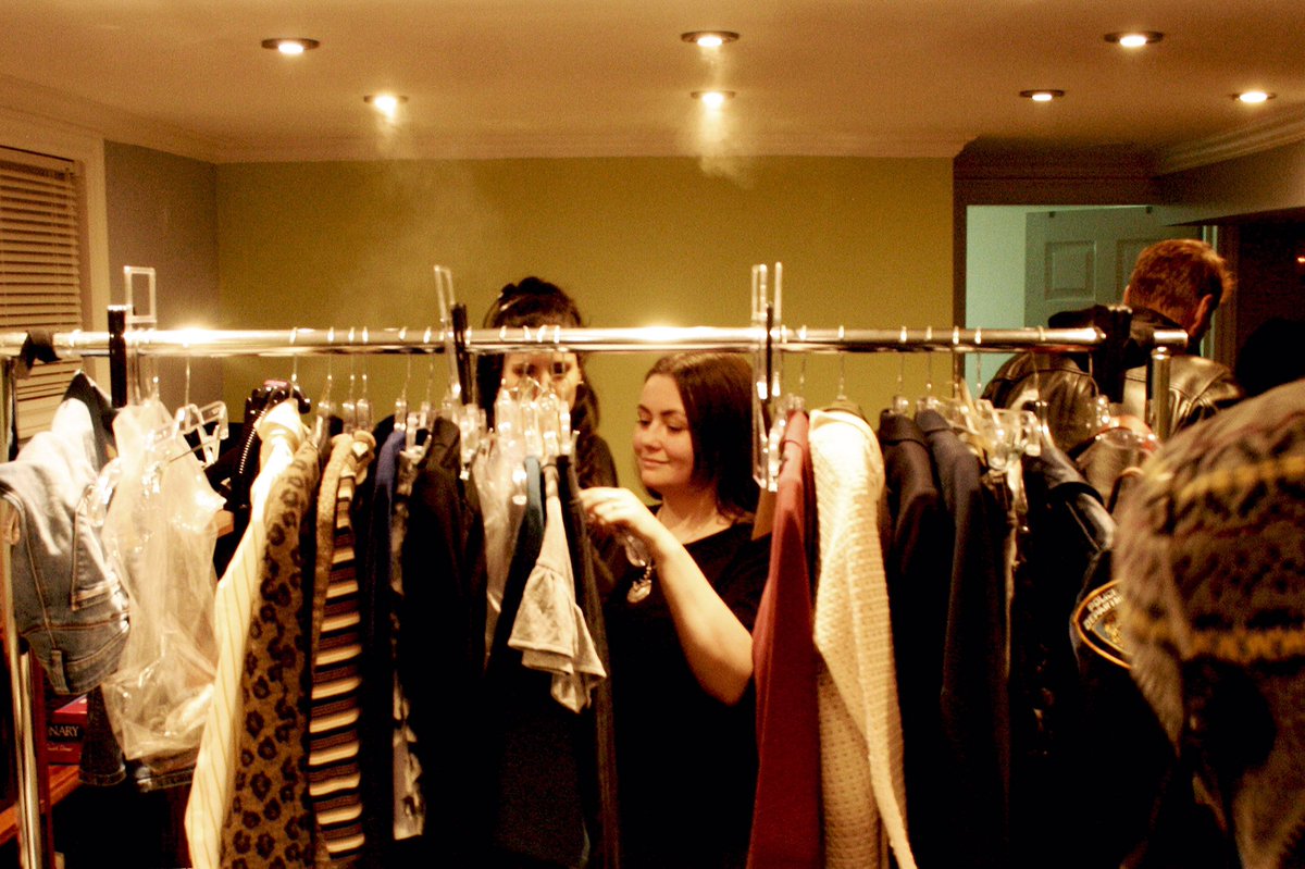 Running With Violet tweet media