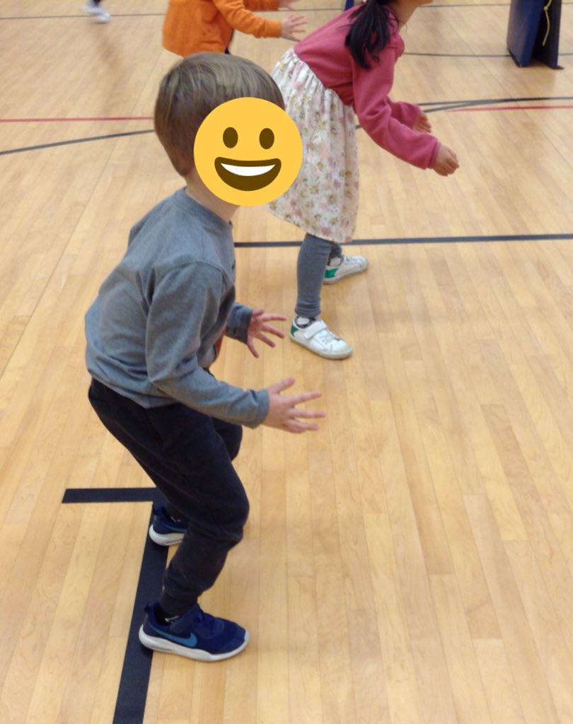 Mrs.MacKenzie tweet media