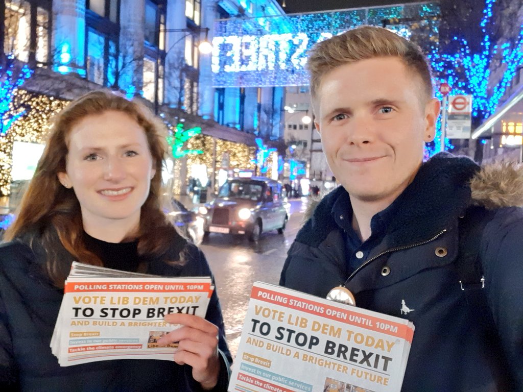 VMMChamberlain's tweet image. Great to be back supporting @ChukaUmunna around Oxford Street this evening. Lots of former Labour and Tory voters are backing @LondonLibDems to #StopBrexit 🇪🇺🔶️ 

You still have until 22.00 if you haven't voted yet! 🕙 

Please vote for a #LiberalLondon in Europe 🇪🇺🇬🇧