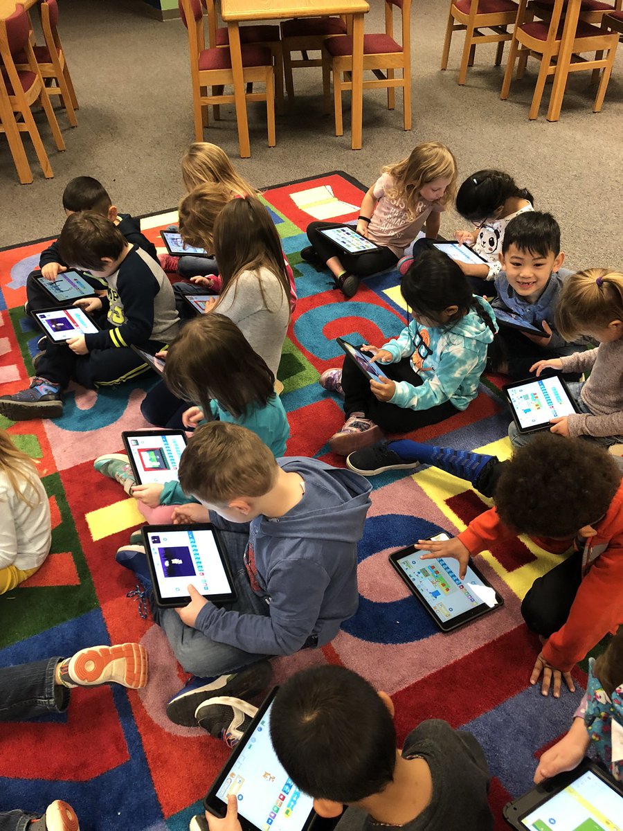 mull_class's tweet photo. Kindergarten and first grade classes learning how to code and program with Scratch Jr. https://t.co/hAEfURelDS