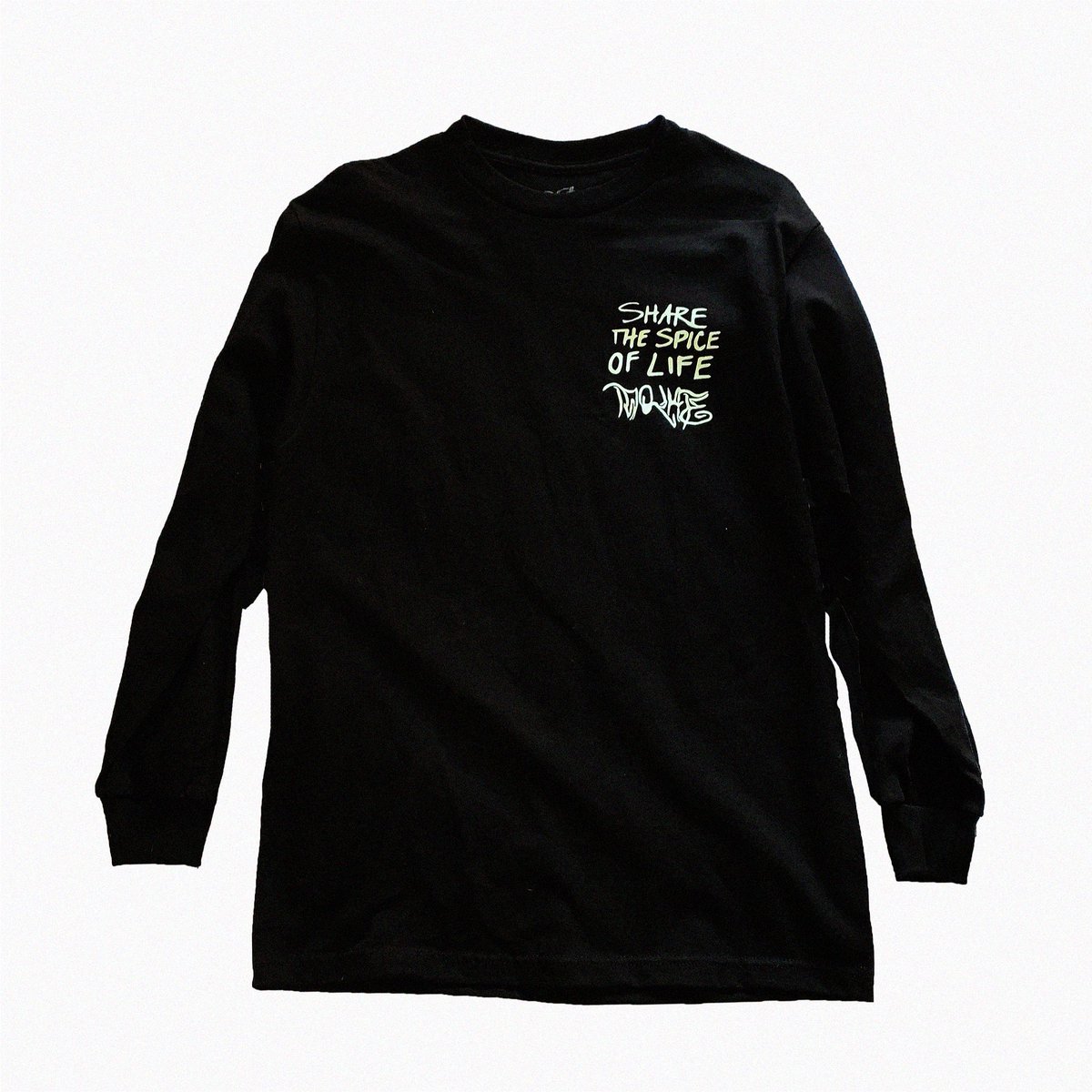 two__late's tweet photo. Par-tees now available online: https://t.co/bKEEzS02Di https://t.co/vppg1hIwsJ
