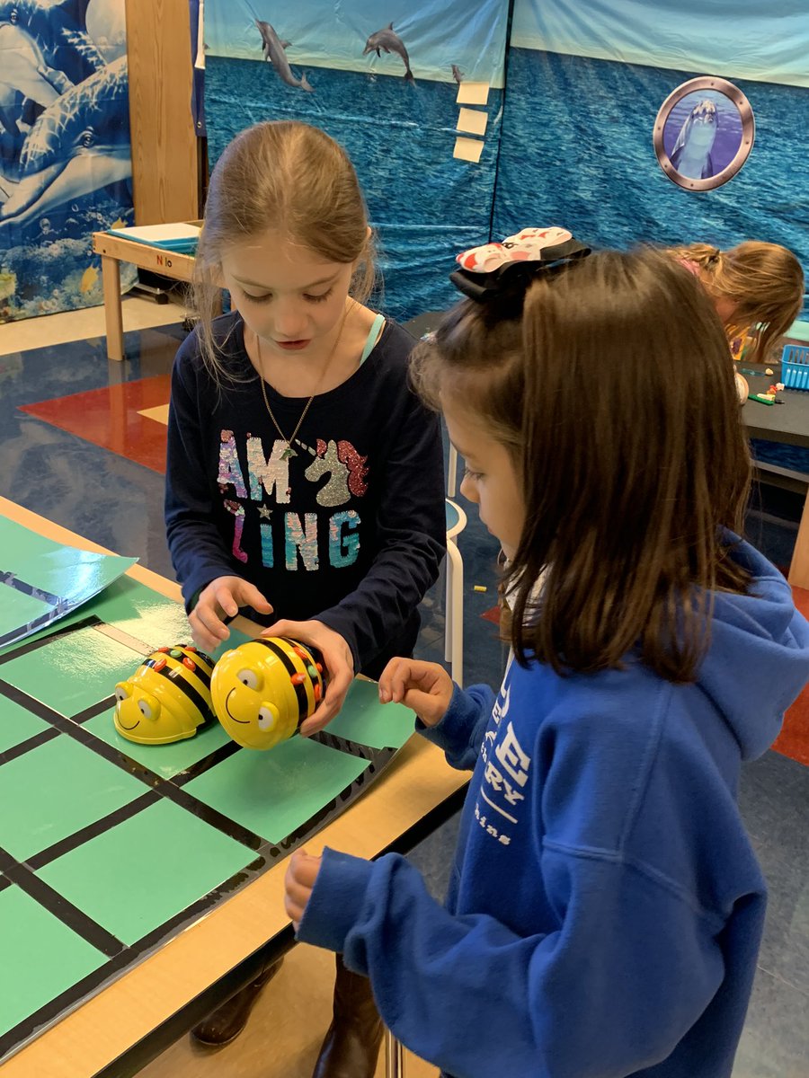 BrookeBultman's tweet photo. Second graders create designs and program Beebots, make tangram puzzles, and participate in a lego challenge. Thanks @junemariejones for always coming up with engaging activities for our learners. @shutton22 @KingofReading31 @DareDolphins #desEngaged #EngageYCSD https://t.co/yNR6hcTd5q