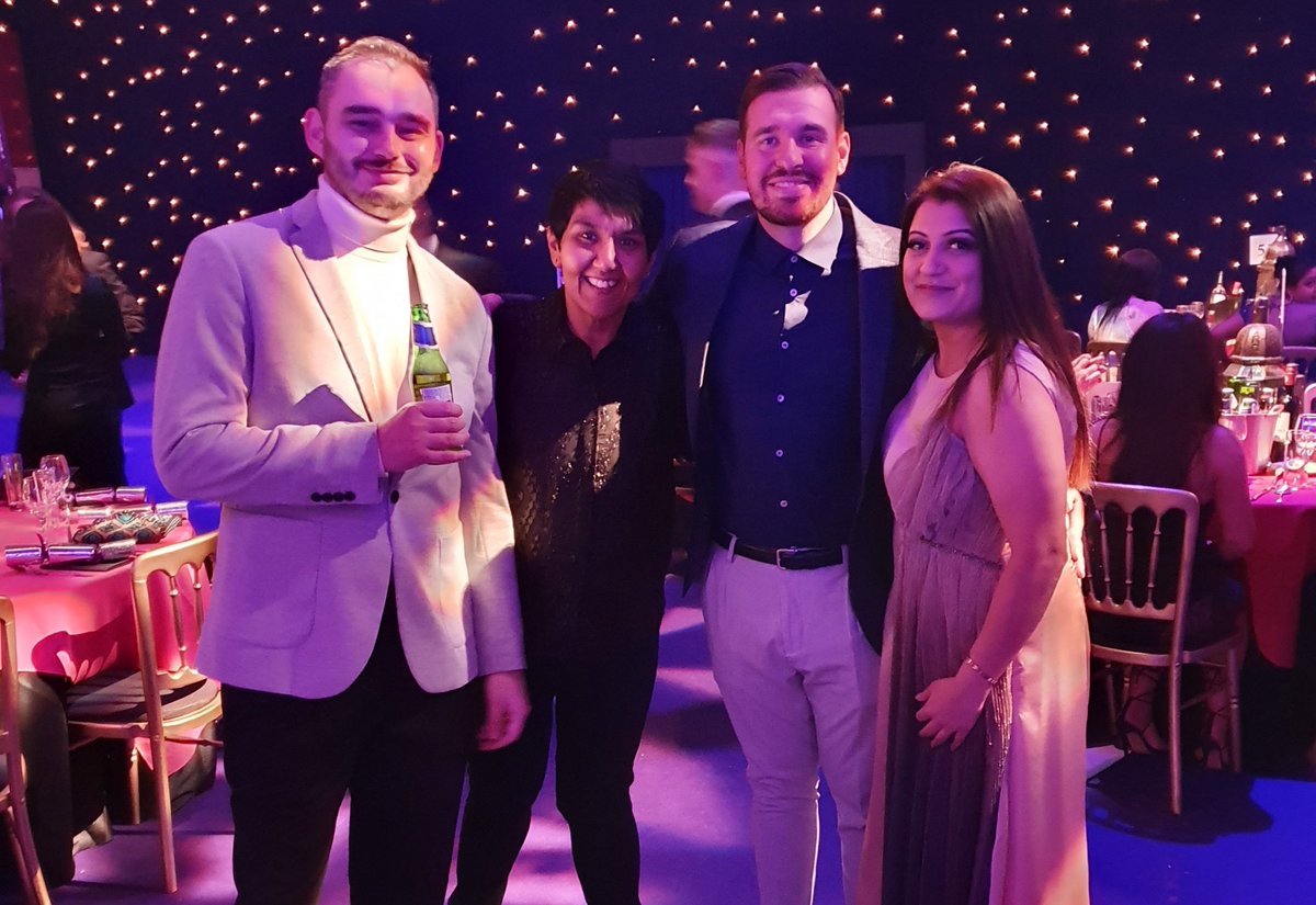 reens_c's tweet photo. #necxmas2019 https://t.co/STIEyhMyUM