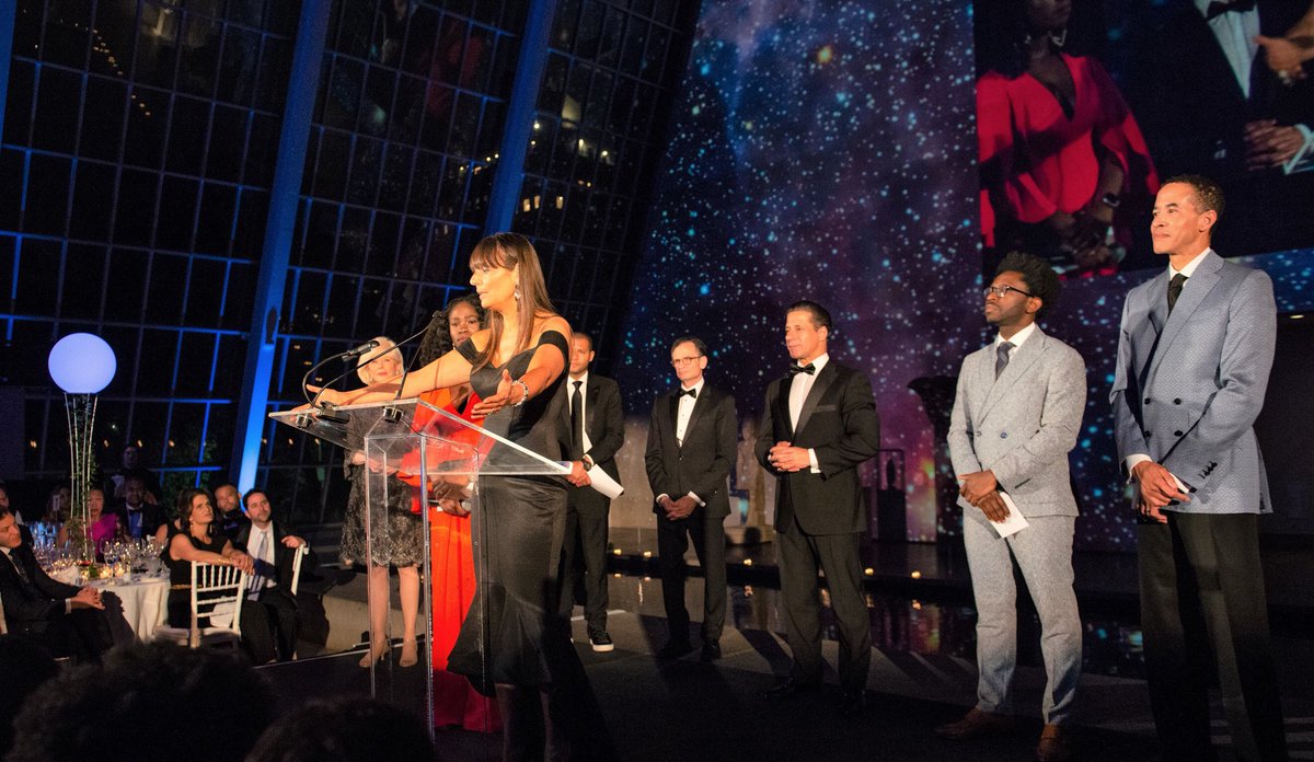 LAUSDSup's tweet image. Providing transformative support and scholarships to students @MDCPS. Gala at Met Museum Raises Over $3M in Celebration of @PosseFoundation’s 30th Anniversary   possefoundation.org/news-and-event… #PosseLove via @possefoundation