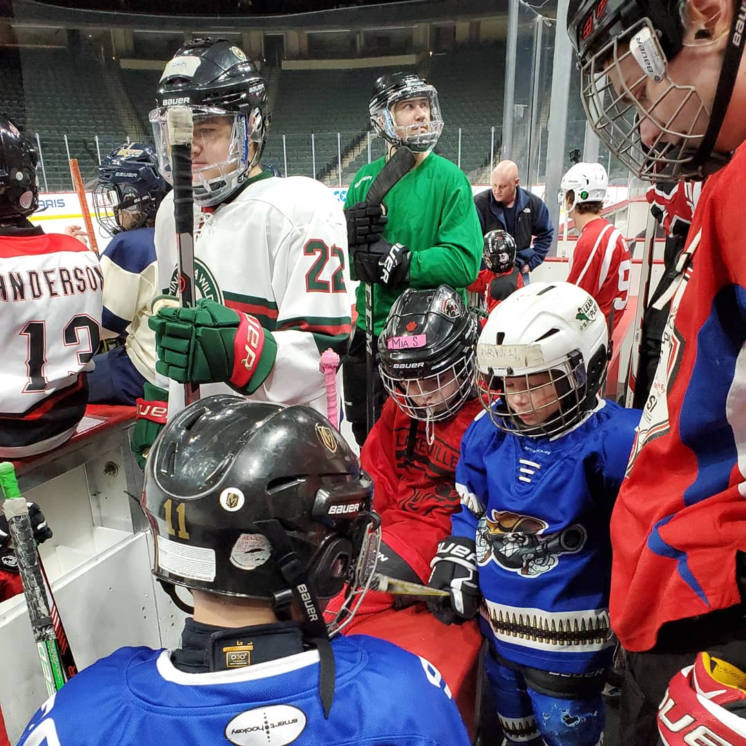 JENewman82's tweet photo. On the ice at the @Commvault and @Microsoft #hockeyhelpingkids event. Playing in the #jvgame. Thank you @mnwild! #austintostpaul #texansinminnesota #myhockeymonsters https://t.co/0fdk9ockcw