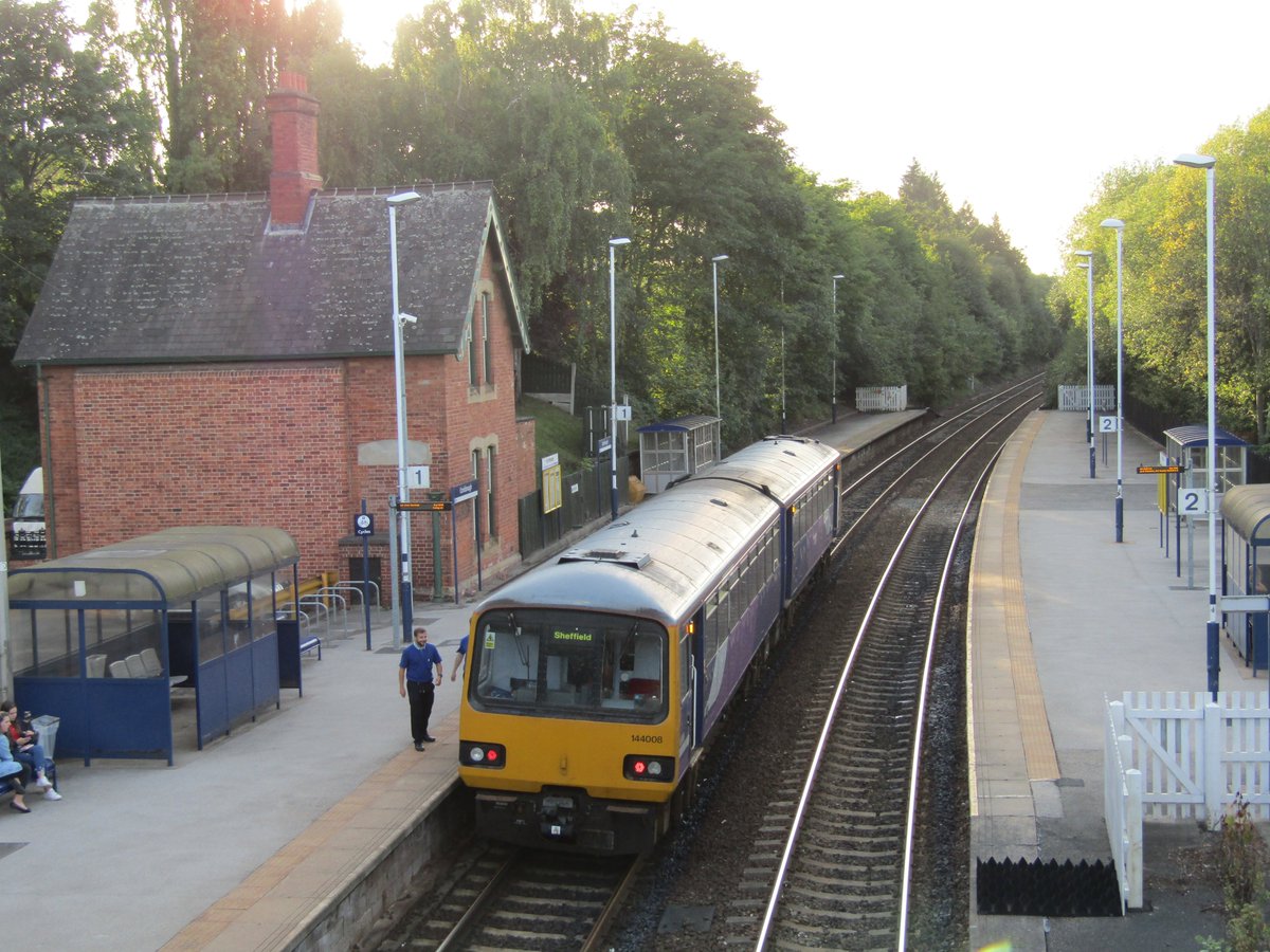 WetdogFBK's tweet image. 144008 at Conisborough #class144 #Trainspotting