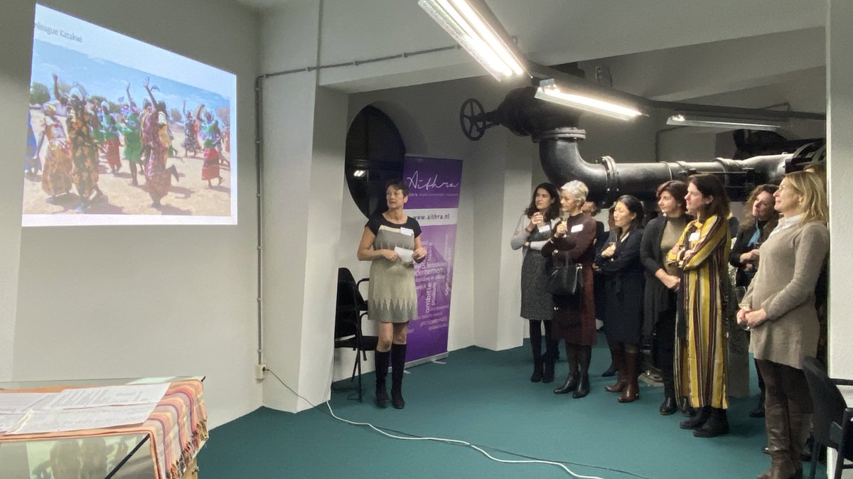 Onze december netwerkbijeenkomst in de Belcrum watertoren was zalig verzorgd, we kochten een koe in Uganda (... later meer), hadden goede gesprekken en proosten op een mooi Aithra jaar. 🥂