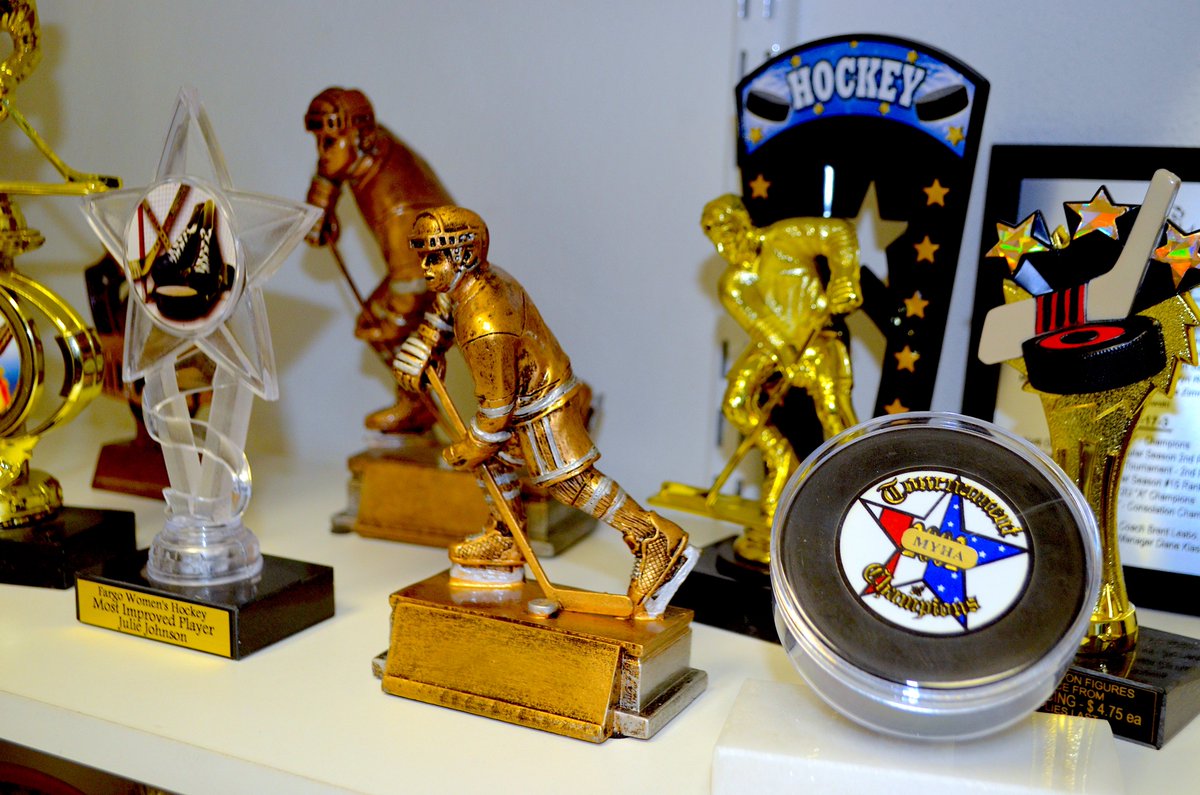 crowntrophyfm's tweet photo. It's #HOCKEY Season & #CrownTrophy is ready! @FargoForce @WFPackerHockey @FNSpartanHockey @gofargoangels1 @FNS_Hockey @FreezeBantamAA @Sheyenne_Hockey @WFhockey @FargoBruins Good luck FMWF teams! #ilovefargo #WestFargoPride #MoorheadProud https://t.co/bU0E5eNivC