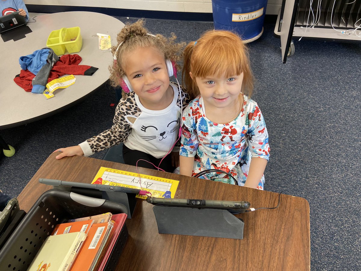 Lyndsey Rindler tweet media