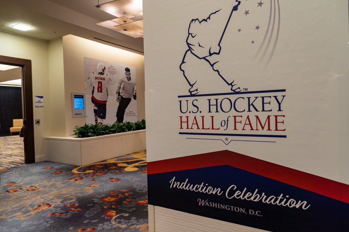 Capitals's tweet photo. We’re in Downtown D.C. at the @usahockey Hall of Fame Induction Celebration for a great night of celebrating hockey right here in our backyard!
#USSHOF #ALLCAPS https://t.co/gxbVYN3E0R