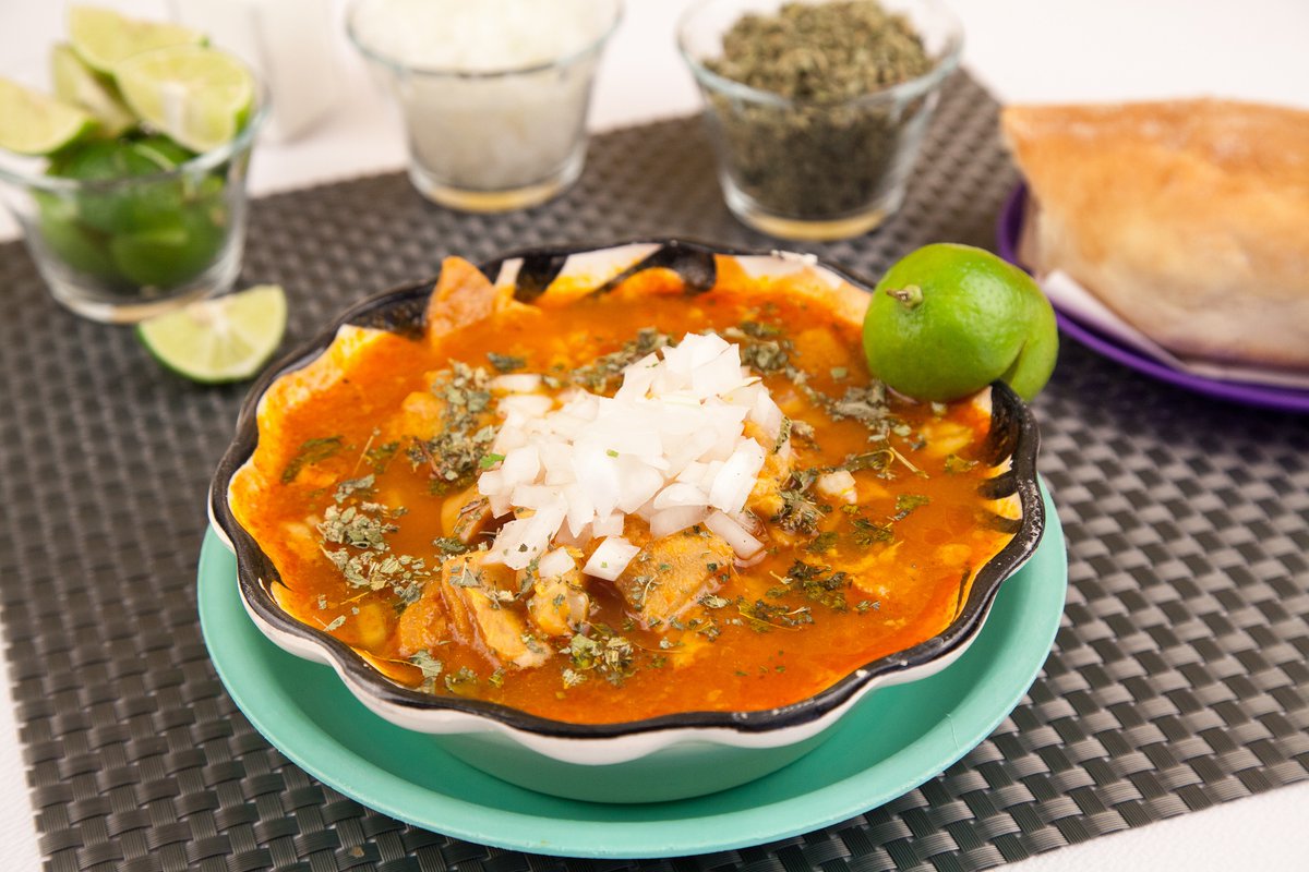 Try out these traditional Mexican holiday dishes and drinks with your family this holiday season to warm up any cold winter day with help from Productos Real.
productosreal.com/2019/12/tradit…