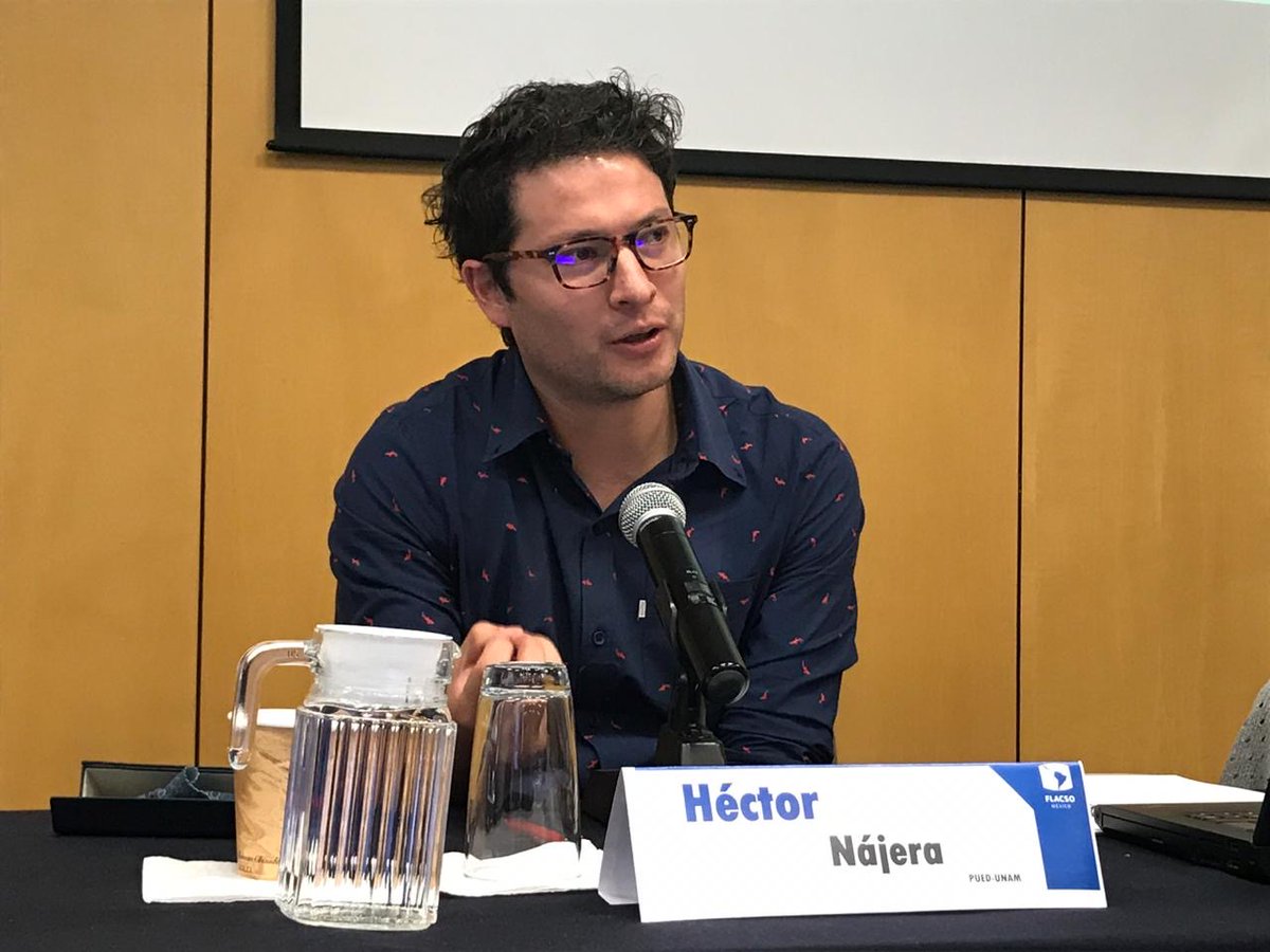FlacsoMx's tweet photo. 🔍#FlacsoMéxicoInvestiga. Héctor Nájera, investigador de #PUED de la #UNAM, estuvo en #FlacsoMéxico para hablar sobre el enfoque de privación relativa para medición multidimensional de pobreza: una historia de 50 años.
Aquí la reseña ➡️ https://t.co/JZ0H7VpNRU https://t.co/cnKJhE1RQw