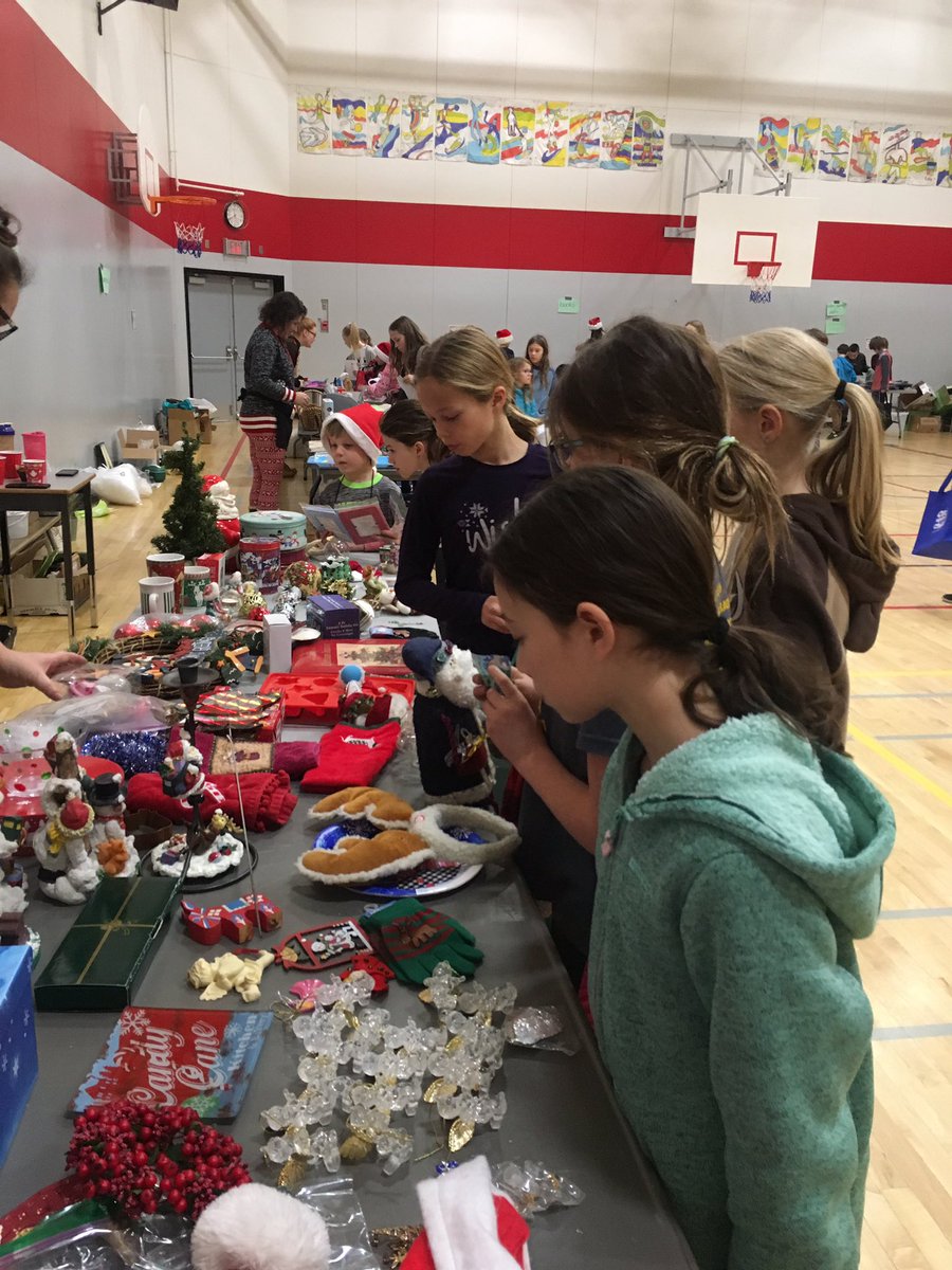 Santa’s Workshop a wonderful success today! Uplands was a magical place of giving! Thank you to all of our families for your support!!