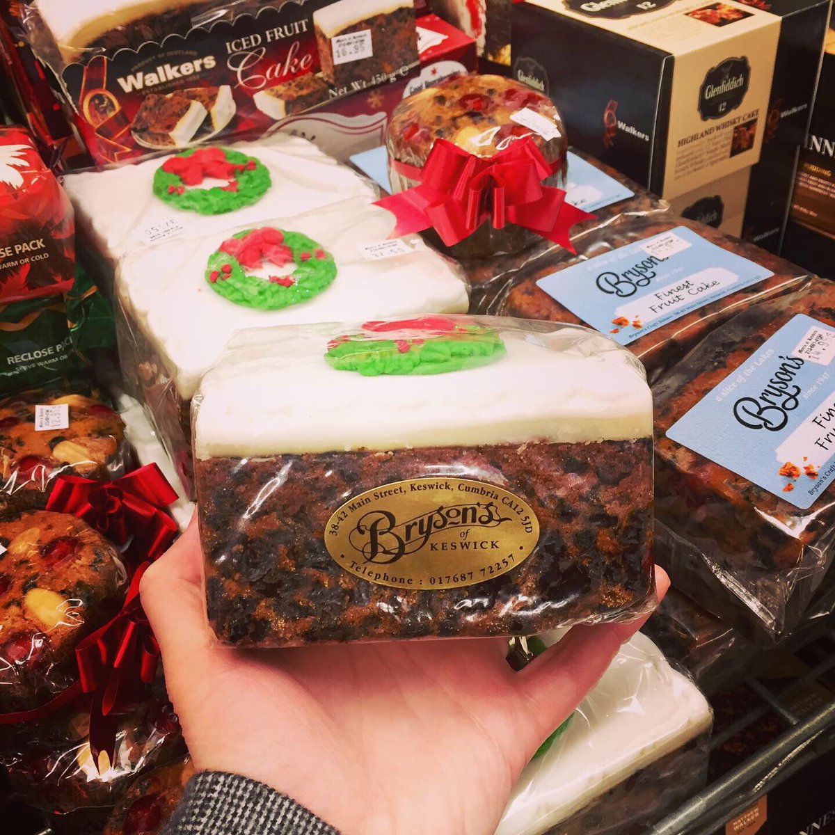 myersofkeswick's tweet photo. • They’ve arrived! 🎄🎁♥️
.
.
.
.
#brysons #wilkinandsons #shopsmall #myersofkeswick #britishness #christmascake #christmasinthecity #nycchristmas #nycfood #nyceats #nycfoodie #rockefellerchristmastree #itsbeginningtolookalotlikechristmas https://t.co/OgTAIvWcqi