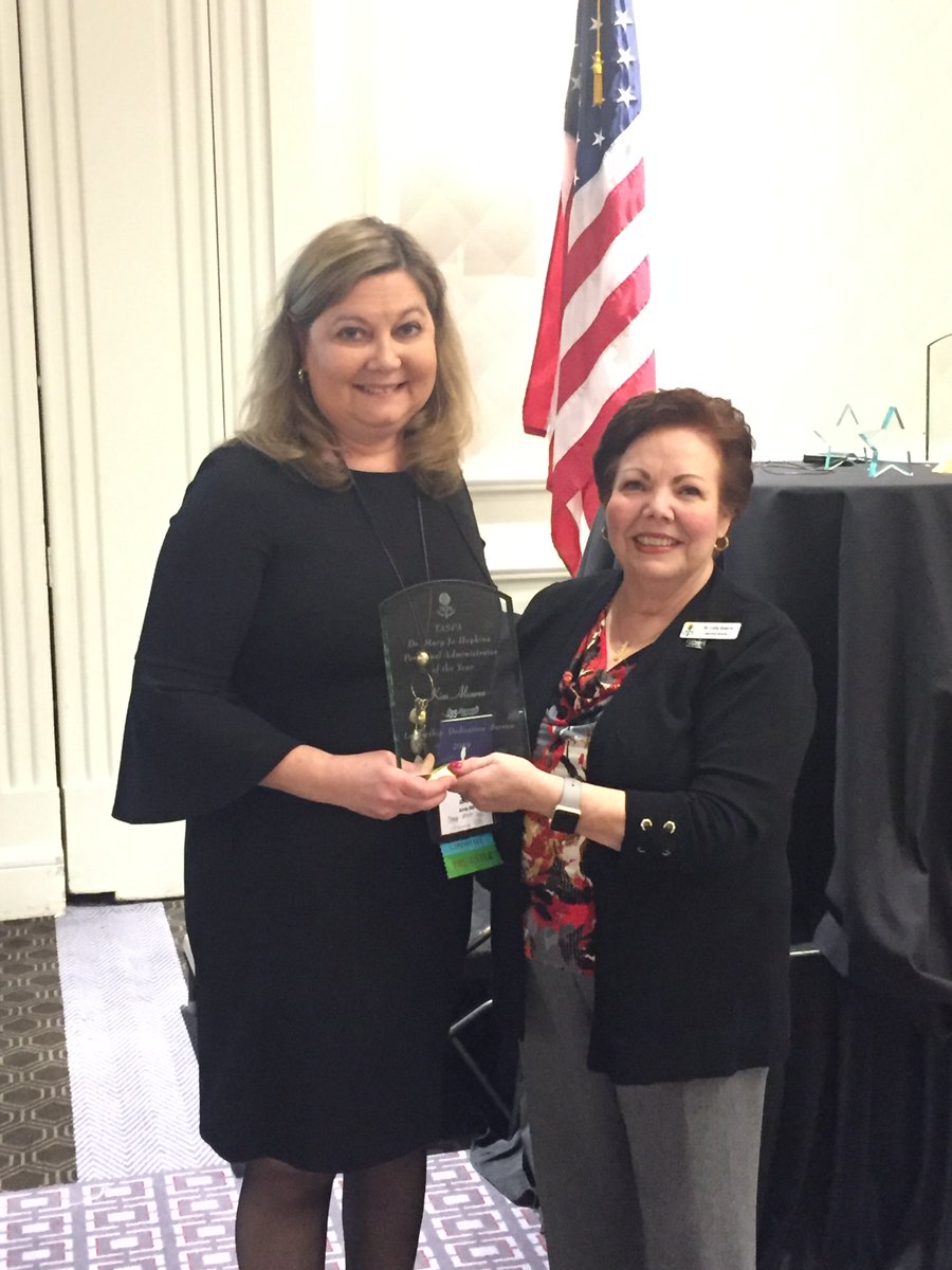 AlvinISD's tweet photo. Congratulations to Kim Alvarez for being named the 2019 TASPA Personnel Administrator of the Year.  Thank you Mrs. Alvarez for all you do for the students and staff of Alvin ISD. https://t.co/1g2FCL3kh0