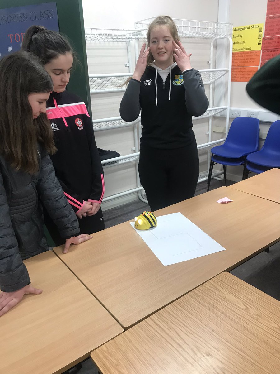 codingstclares1's tweet image. Fantastic evening at our enrolment night @StComprehensive. students taking a tour of the school and getting to see coding in action. Thank you to our mentors and senior prefects and to our TY students for helping with the coding demonstrations  @JctCoding @PDST_TechinEd @accsirl