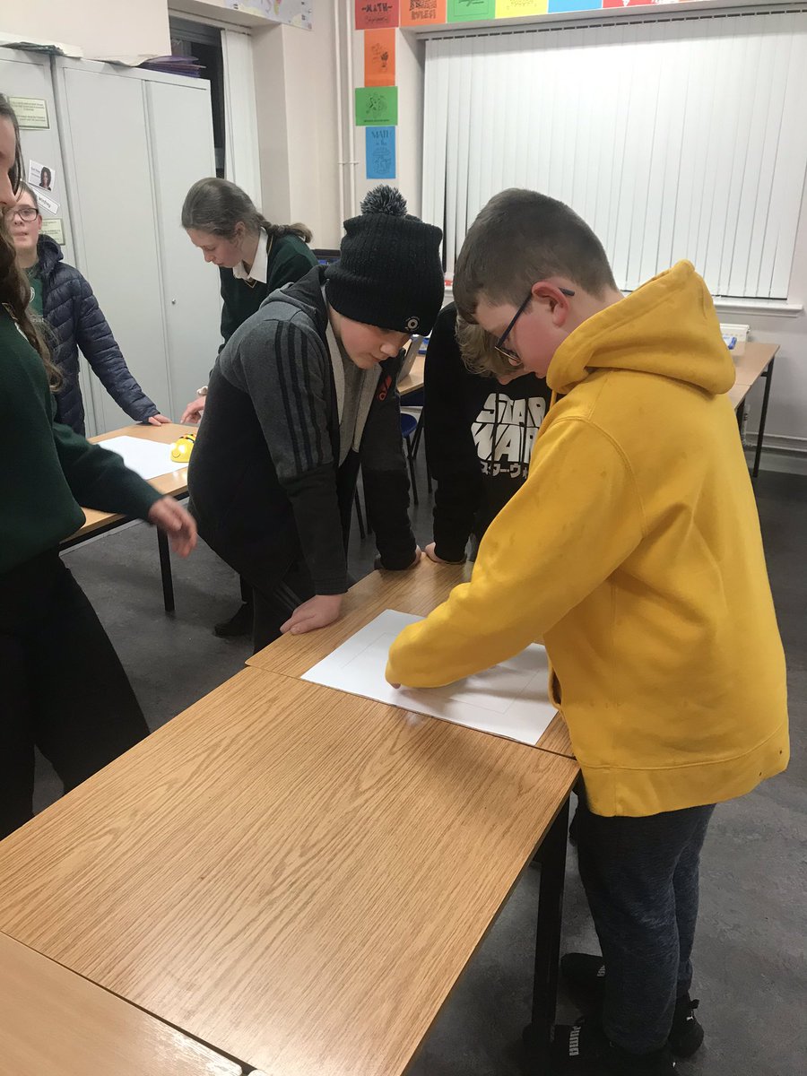 codingstclares1's tweet image. Fantastic evening at our enrolment night @StComprehensive. students taking a tour of the school and getting to see coding in action. Thank you to our mentors and senior prefects and to our TY students for helping with the coding demonstrations  @JctCoding @PDST_TechinEd @accsirl
