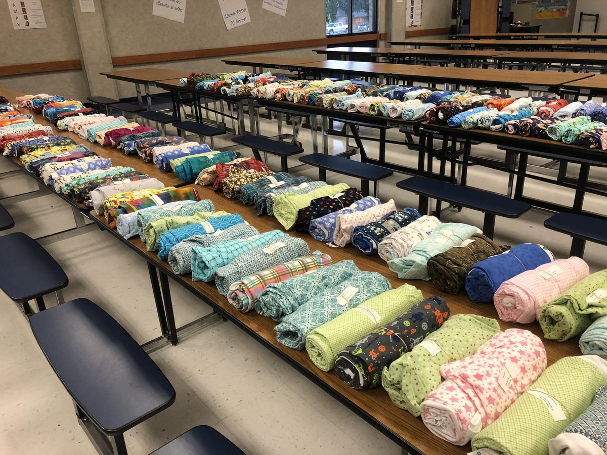 MrsMillerBoyd's tweet photo. Thank you to First United Methodist Church of Allen on Greenville for donating HAND made pajamas for Boyd’s Cookies with Santa night! @BoydBlackhawks https://t.co/UU3Ldv9alE