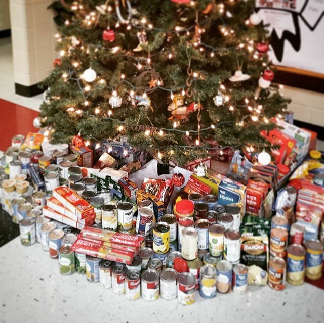 PrincipalHecox's tweet photo. Reminder! All students! Let's give to others tomorrow! Bring a can, food item, or cleaning supply for our local food bank! Lets see who can be most giving! #gocats https://t.co/PVbQLl63qz