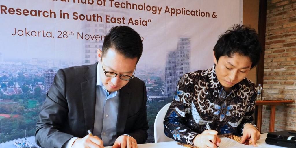 Smart_MyCity's tweet photo. @SoftBank_Group and Indonesia's Lippo partner on smart city development #Softbank #Lippo #Indonesia #SmartCity #SmartCities #SmartMyCity
https://t.co/VPc2KI3YDa https://t.co/AbThi5E6kE