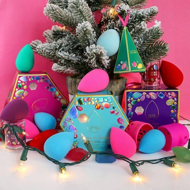 sephoraph's tweet photo. #repost @beautyblender [AUDIENCE: Applause 👏🏽👏🏽] Friends, our 2019 holiday collection is a serious GEM. Full of limited edition blenders, the cutest gemstone cleansers &amp; as always available at a CRAZY good price.

The Jewel Box™ Mystery Blind Bag, Dr… https://t.co/DVZZMNTqIn https://t.co/emTjopUgu6